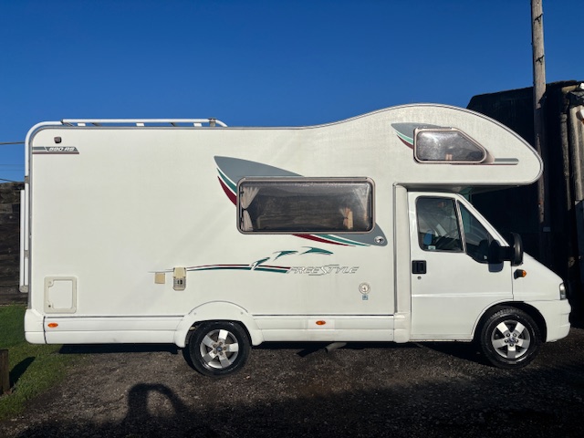 Swift Freestyle 590RS