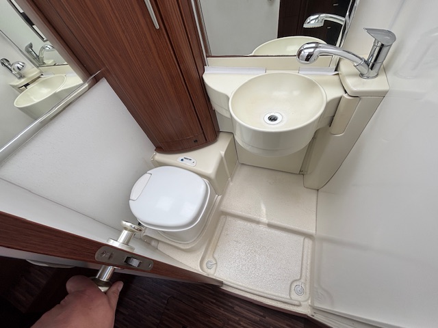 Hymer B674SL Al-Ko Chassis