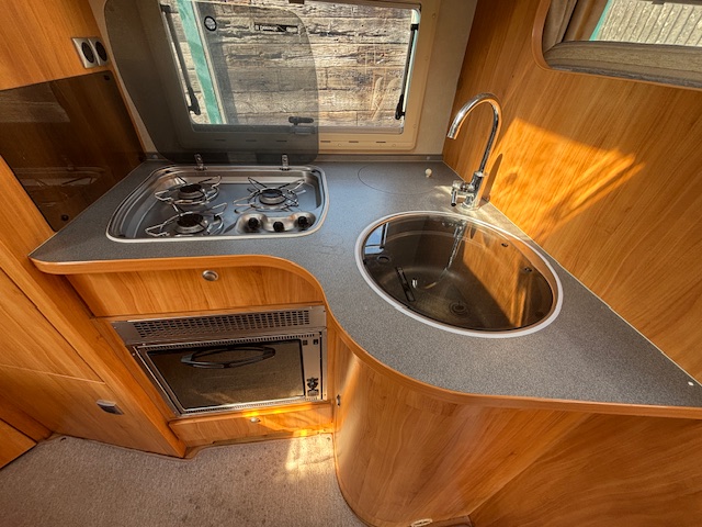 Adria Coral S 650SP