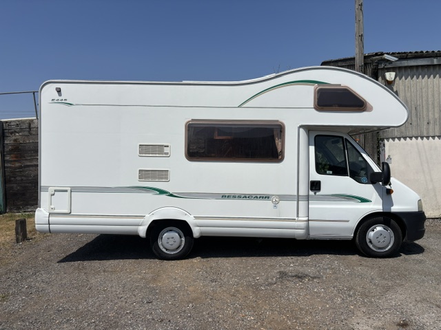 Bessacarr E445