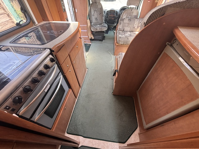 Bessacarr E445