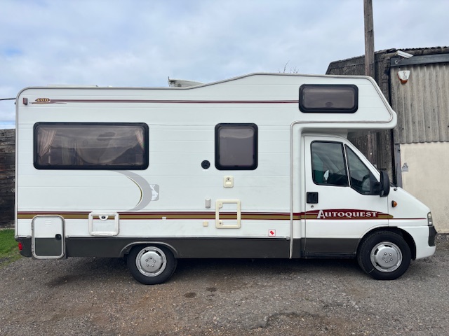 Elddis Autoquest 400