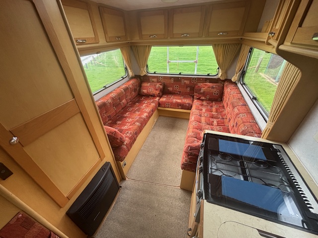 Elddis Autoquest 400