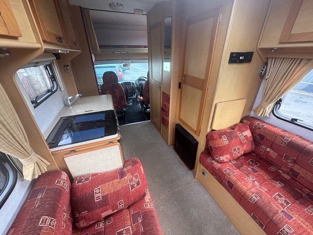 Elddis Autoquest 400