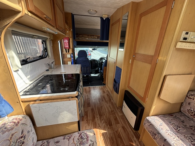 Elddis Sunseeker 400