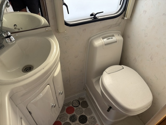 Elddis Sunseeker 400