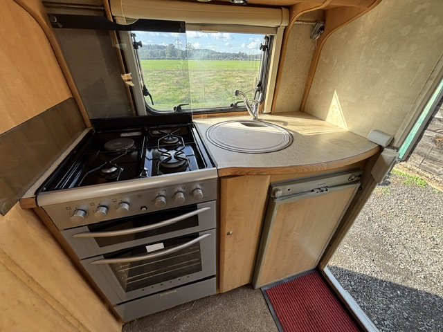 Swift Sundance 590RS